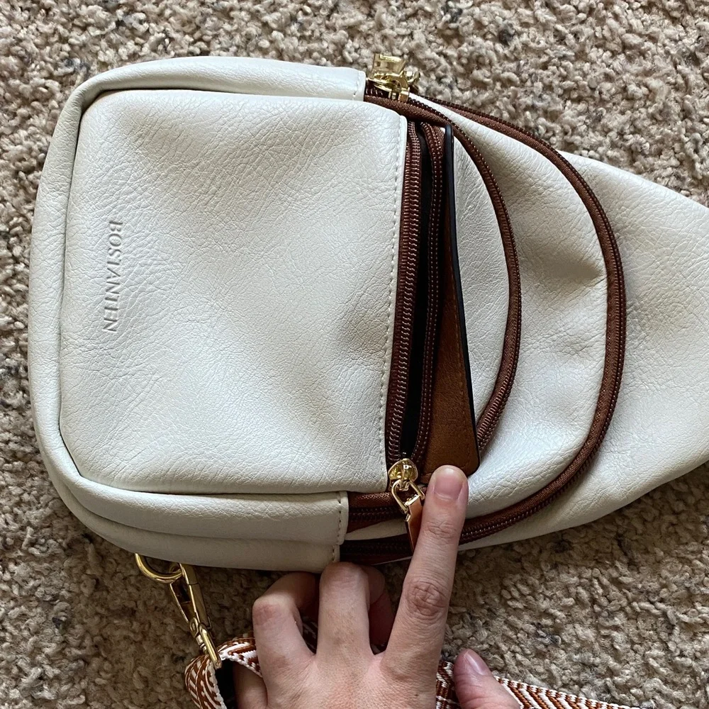Women’s Stylish Bostanten Cream and Brown Sling Crossbody Purse (NWOT) - Picture 7 of 11